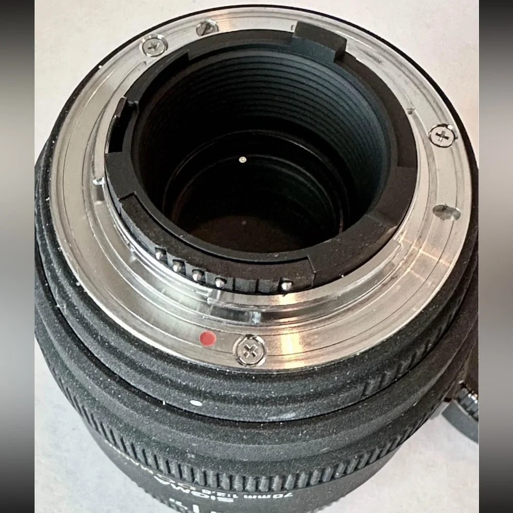 Sigma Macro 70mm f/2.8 EX DG Lens w/ original case and camera bag